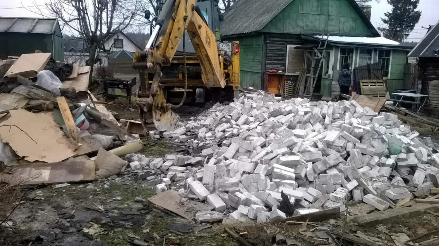 Вывоз мусора после сноса здания в Ижевске от ПроМусор – цена от 5194 руб., утилизация и уборка стройотходов